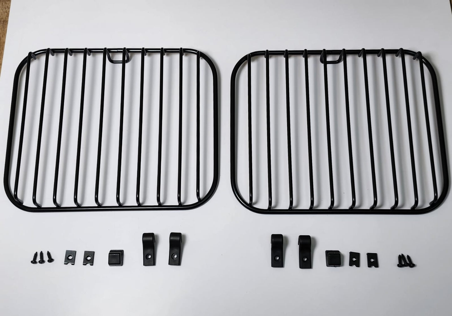 Headlight protective grille suitable for Mercedes G Class W 463